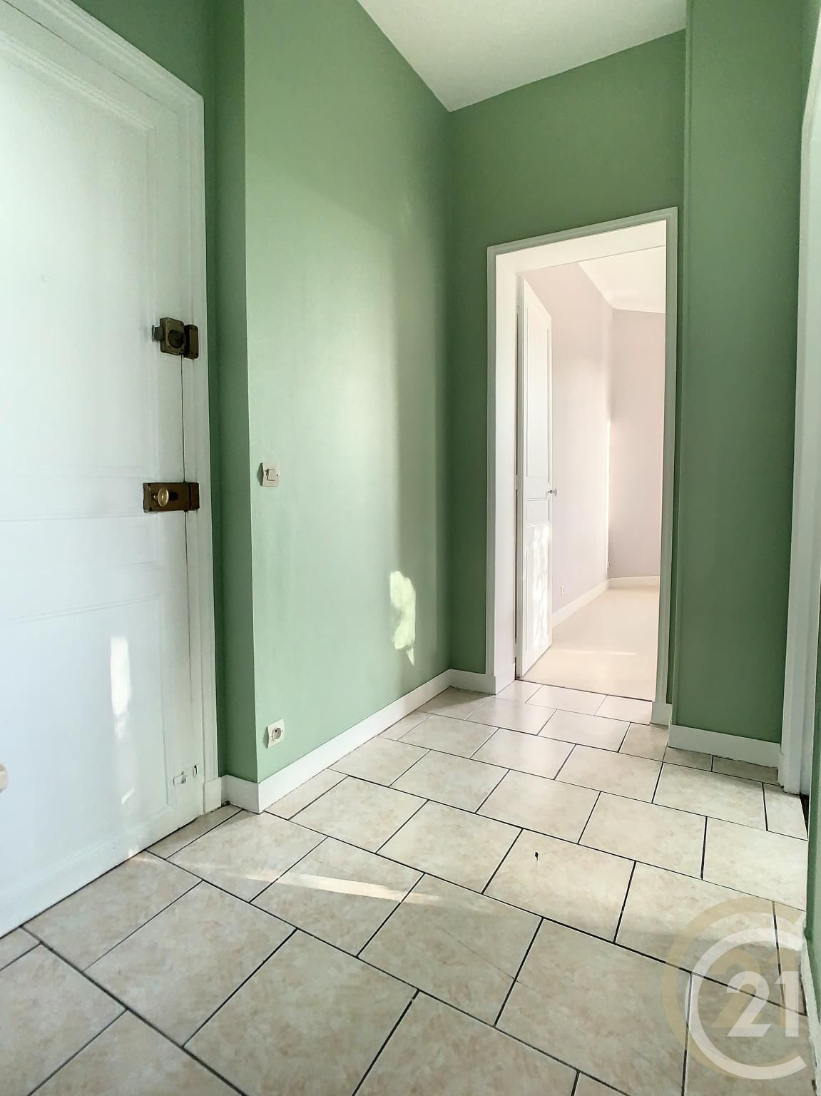 Appartement F1 bis à louer - 2 pièces - 35.14 m2 - COMPIEGNE - Miniature 10