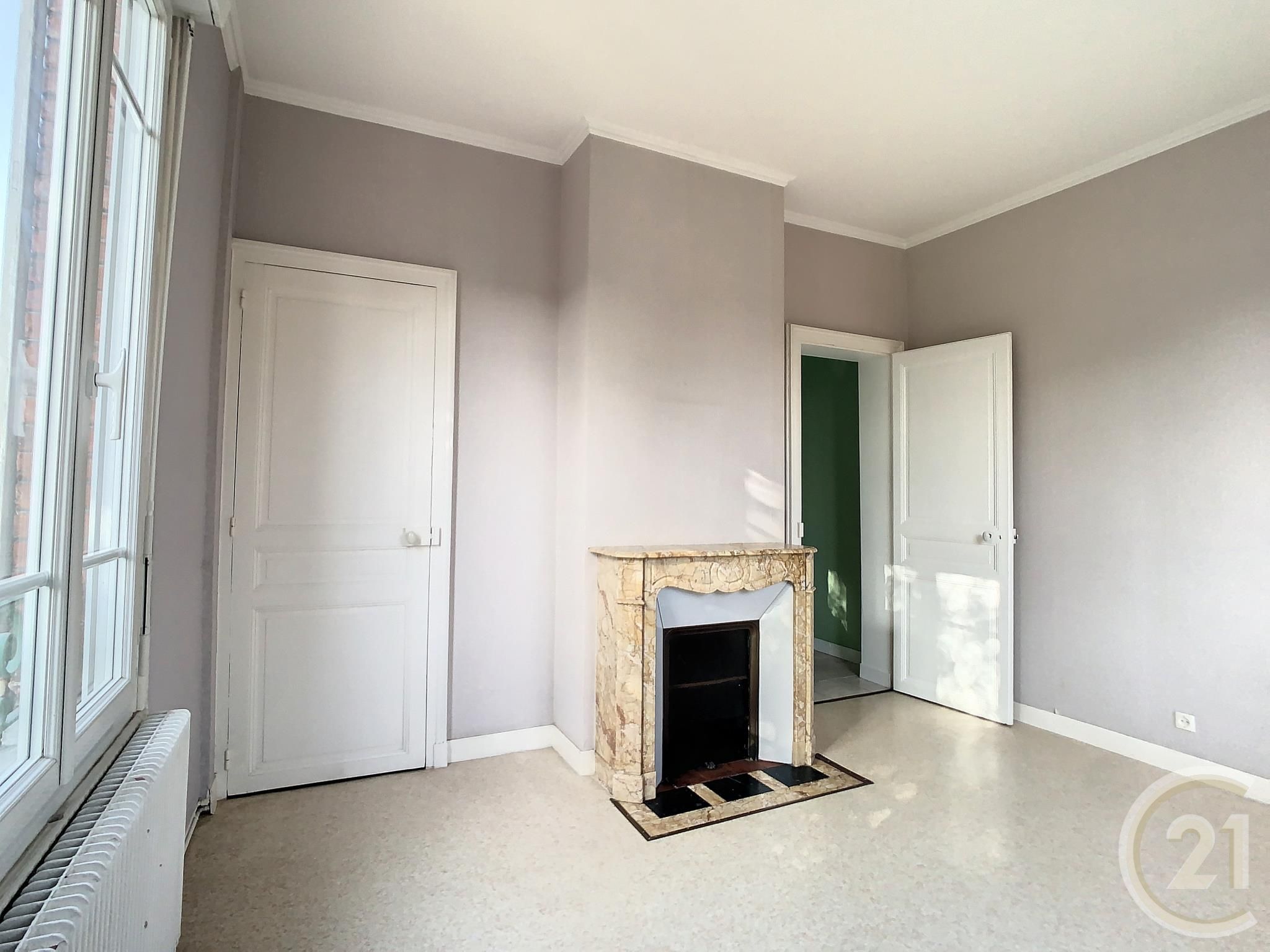 Appartement F1 bis à louer - 2 pièces - 35.14 m2 - COMPIEGNE - Miniature 9