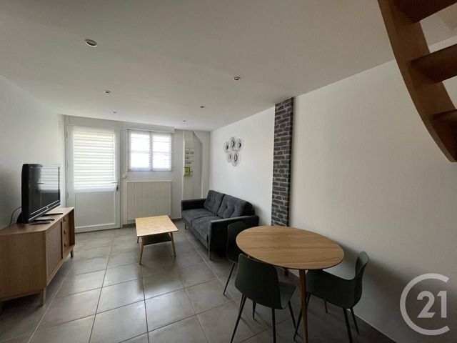 Appartement Duplex à louer - 2 pièces - 34.71 m2 - COMPIEGNE - 60 - PICARDIE - Century 21 Infinity