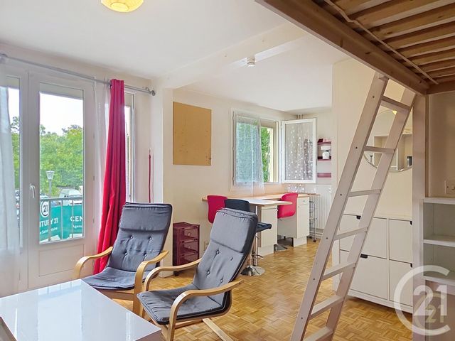Appartement Studio à louer COMPIEGNE