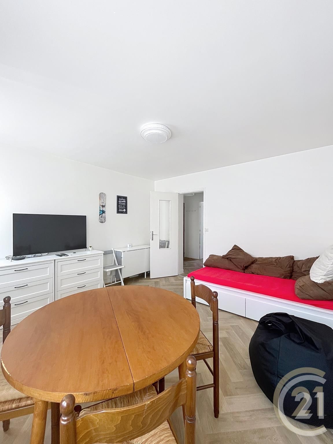 Appartement Chambre à louer - 1 pièce - 10.32 m2 - COMPIEGNE - Miniature 2