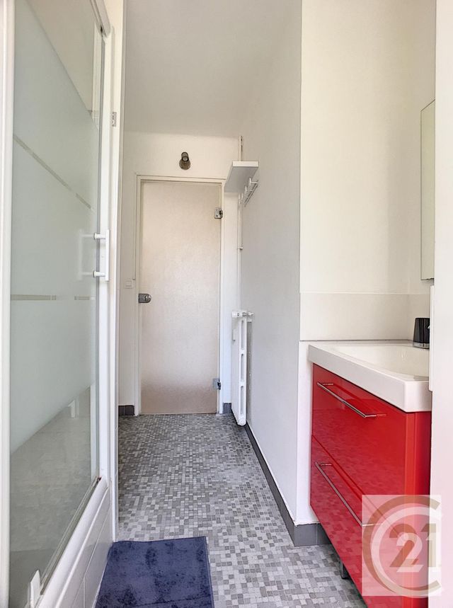 Appartement Chambre à louer - 4 pièces - 10.76 m2 - COMPIEGNE - 60 - PICARDIE - Century 21 Infinity