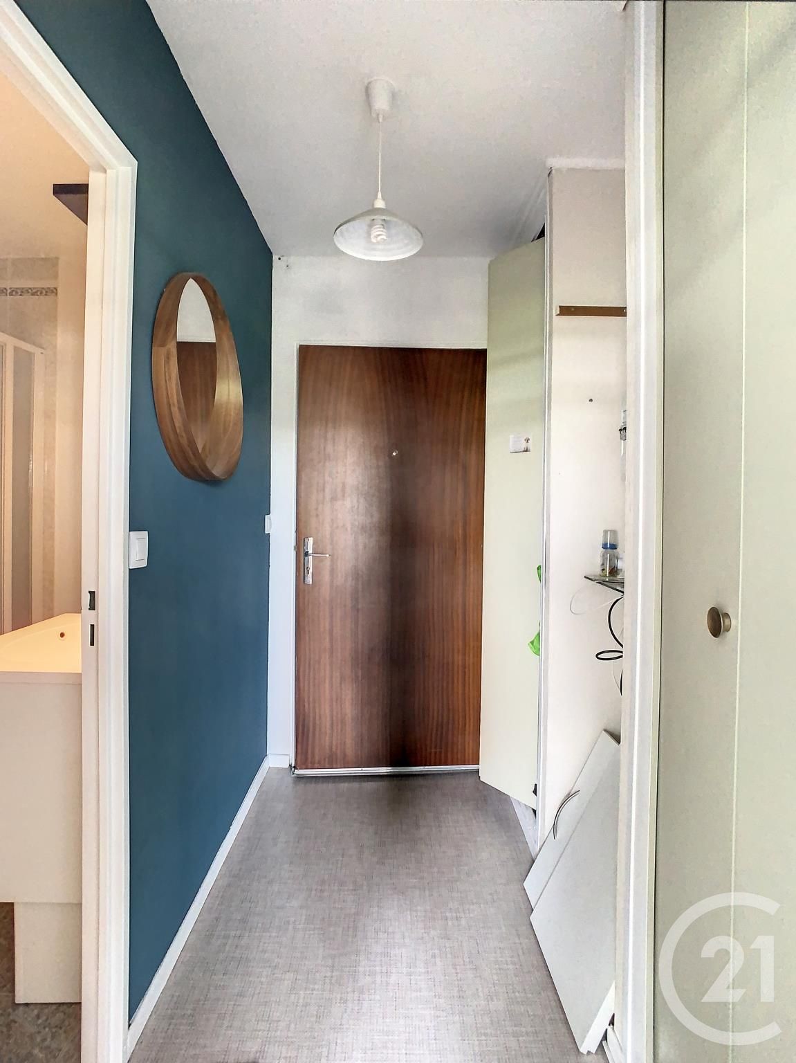 Appartement F1 à louer - 1 pièce - 30.37 m2 - COMPIEGNE - Miniature 5