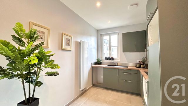 Appartement T3 à louer - 3 pièces - 65.4 m2 - COMPIEGNE - 60 - PICARDIE - Century 21 Infinity