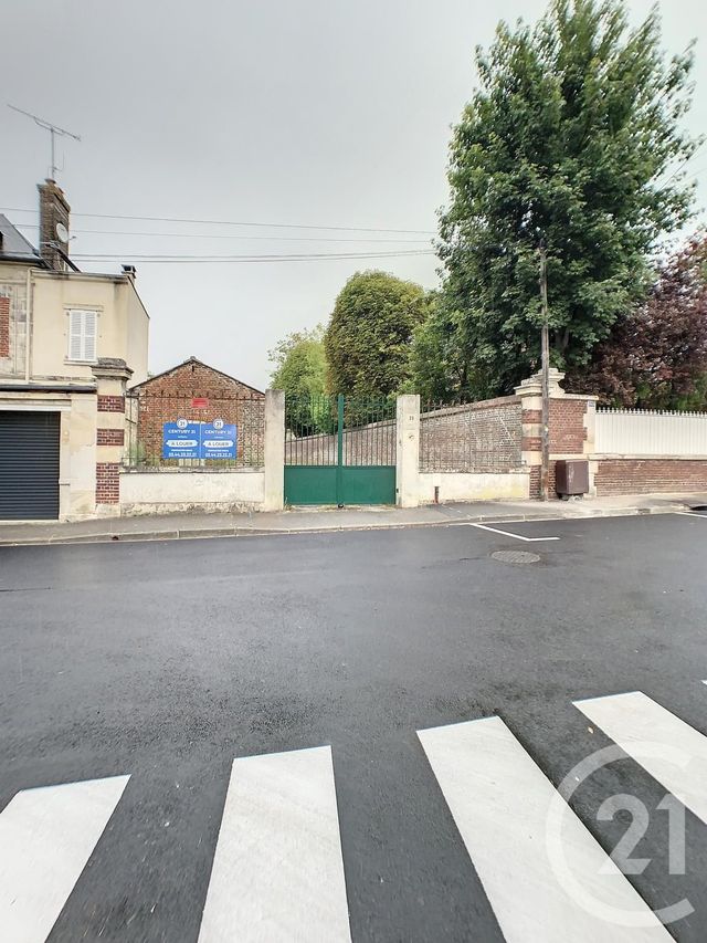 parking à louer - 10.0 m2 - COMPIEGNE - 60 - PICARDIE - Century 21 Infinity