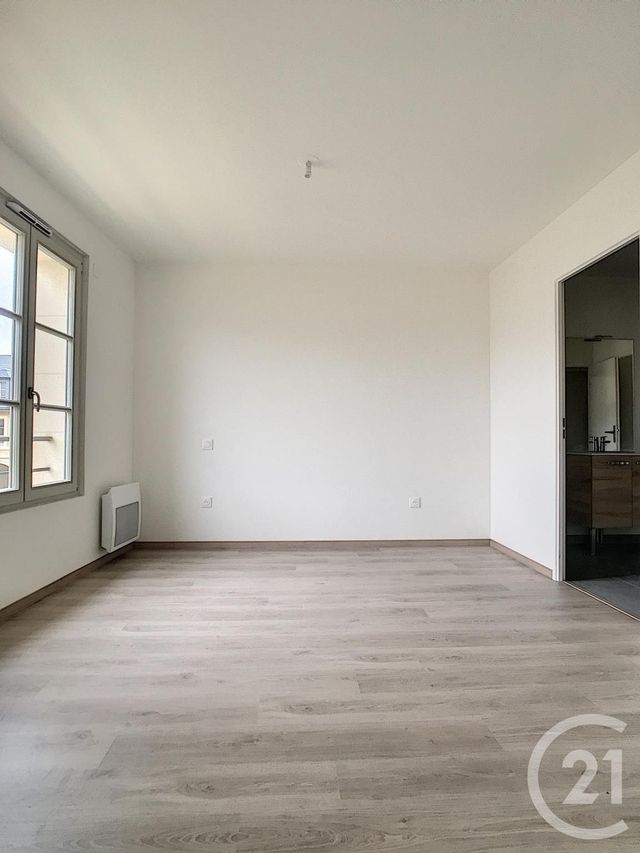 Appartement F3 à louer - 3 pièces - 65.1 m2 - COMPIEGNE - 60 - PICARDIE - Century 21 Infinity