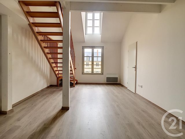 Appartement F3 à louer - 3 pièces - 65.1 m2 - COMPIEGNE - 60 - PICARDIE - Century 21 Infinity