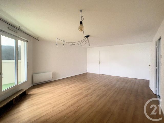 Appartement F3 à louer - 3 pièces - 70.64 m2 - MARGNY LES COMPIEGNE - 60 - PICARDIE - Century 21 Infinity