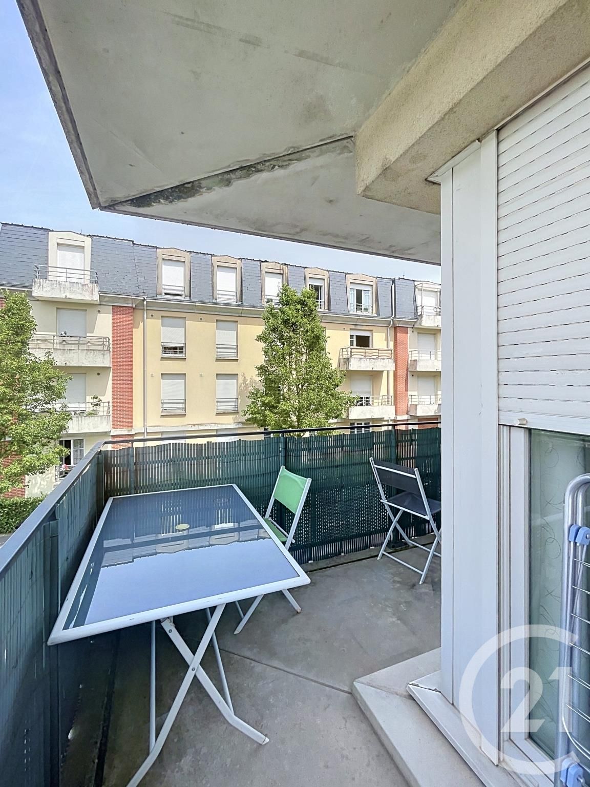 Appartement F4 à vendre - 4 pièces - 78.42 m2 - MARGNY LES COMPIEGNE - Miniature 9