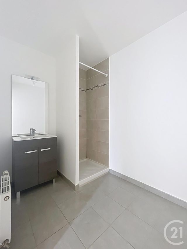 Appartement T2 à vendre - 2 pièces - 44.1 m2 - MARGNY LES COMPIEGNE - 60 - PICARDIE - Century 21 Infinity