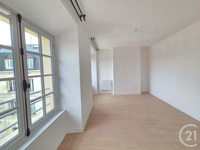 Appartement F3 à louer - 3 pièces - 65.55 m2 - COMPIEGNE - 60 - PICARDIE - Century 21 Infinity