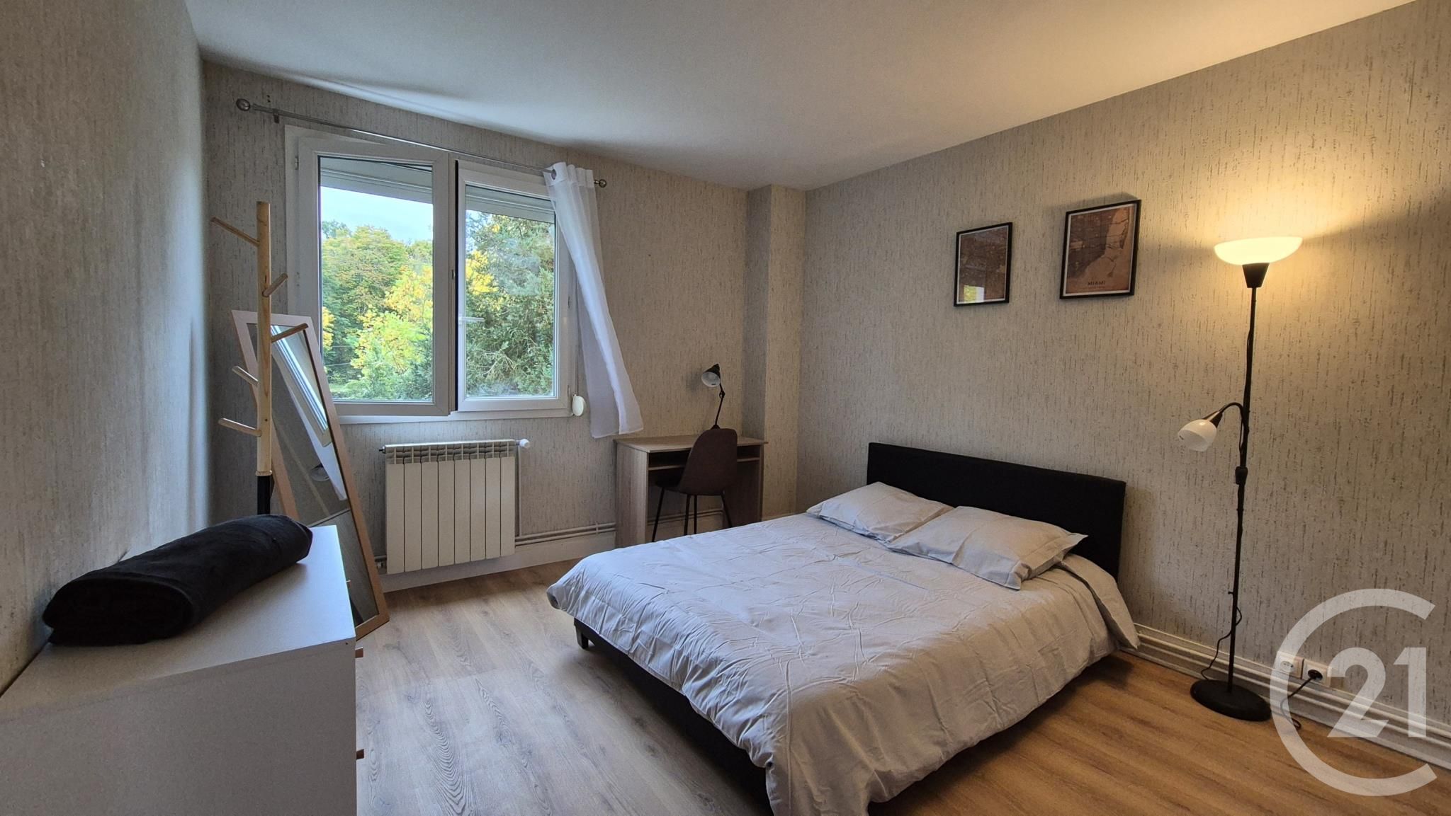 Appartement F4 à louer - 4 pièces - 9.5 m2 - COMPIEGNE - Photo 1