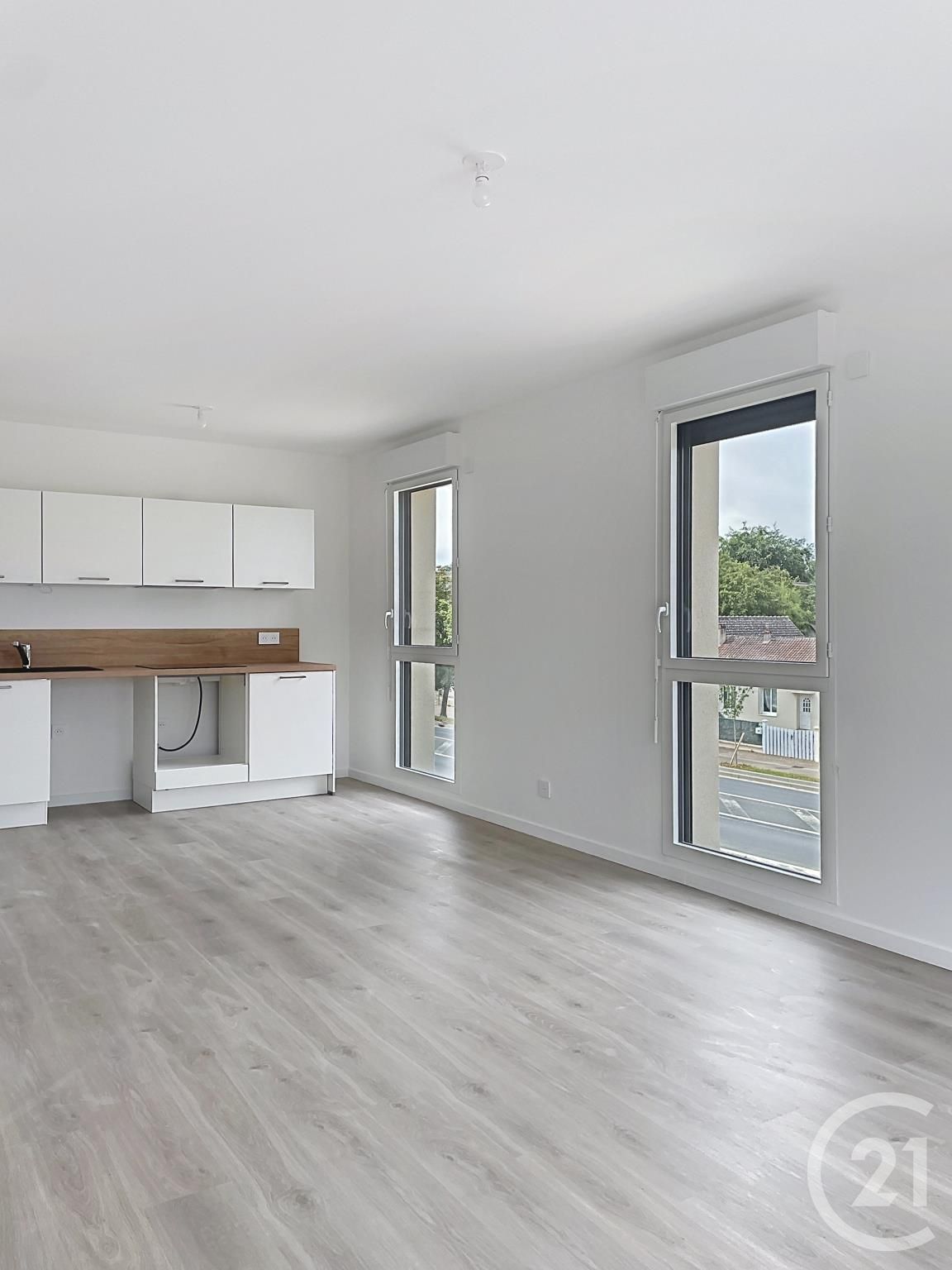 Appartement F3 à vendre - 3 pièces - 62.67 m2 - COMPIEGNE - Miniature 2