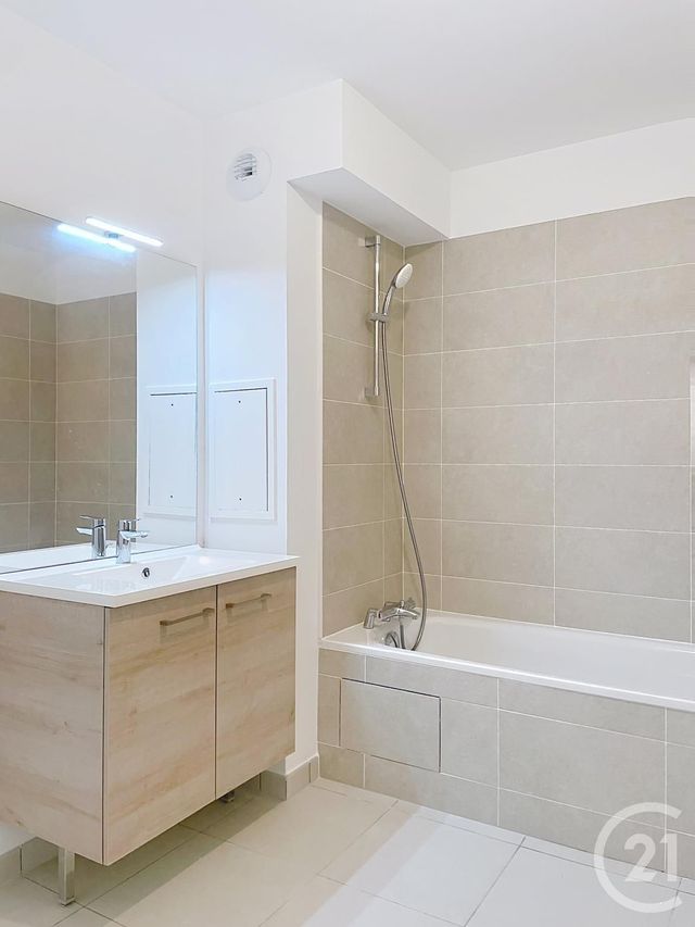 Appartement F3 à vendre - 3 pièces - 62.67 m2 - COMPIEGNE - 60 - PICARDIE - Century 21 Infinity