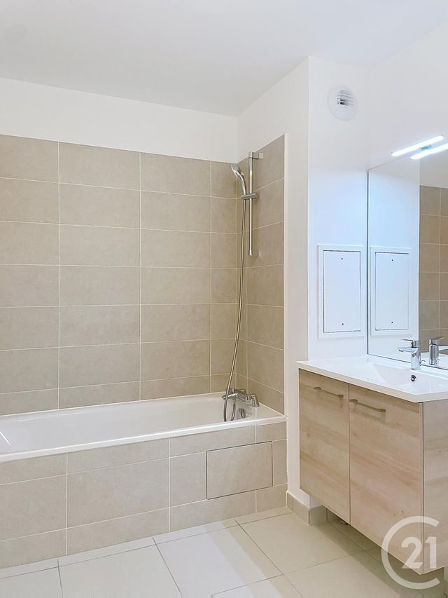 Appartement F3 à vendre - 3 pièces - 58.62 m2 - COMPIEGNE - 60 - PICARDIE - Century 21 Infinity