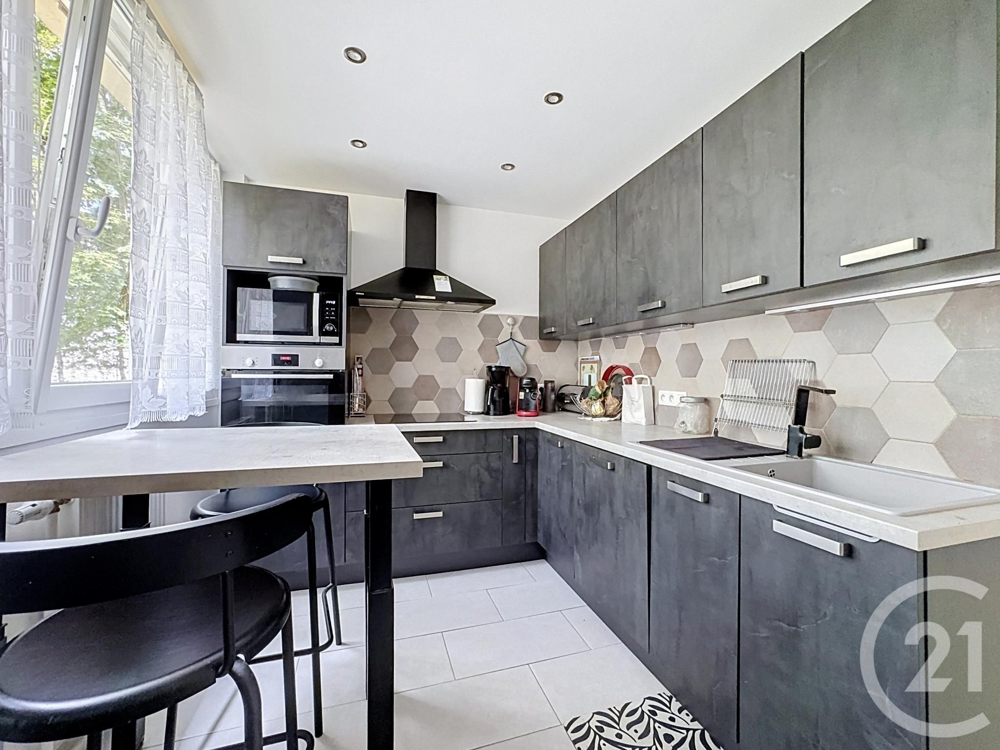 Appartement F5 à vendre - 5 pièces - 91.5 m2 - COMPIEGNE - Miniature 5