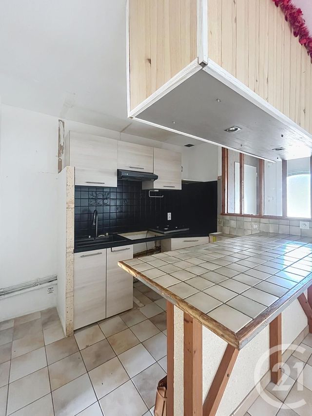 Appartement F3 à louer - 3 pièces - 49.67 m2 - VERBERIE - 60 - PICARDIE - Century 21 Infinity