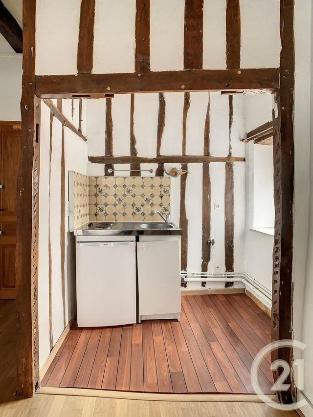 Appartement F1 à louer - 1 pièce - 29.59 m2 - COMPIEGNE - 60 - PICARDIE - Century 21 Infinity