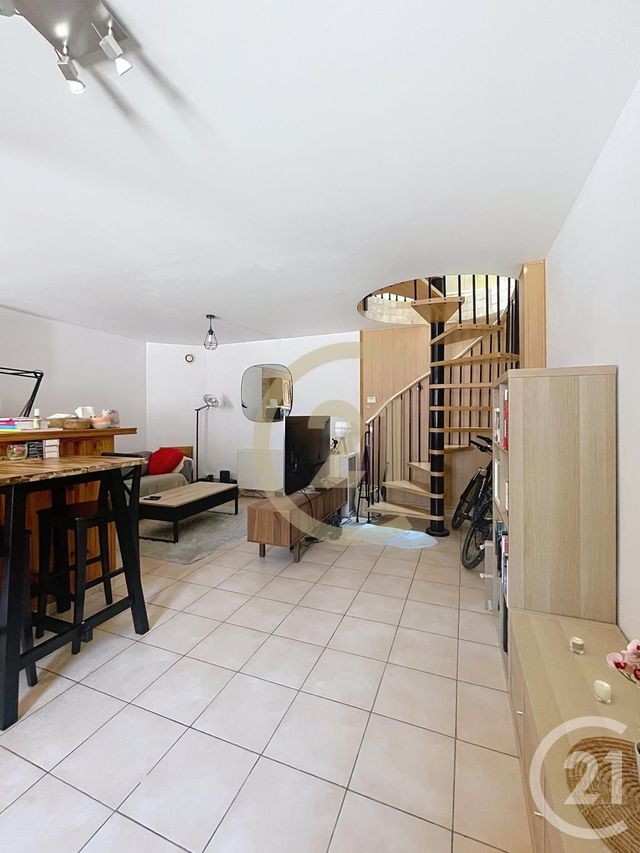 Appartement F2 à louer - 2 pièces - 60.01 m2 - JAUX - 60 - PICARDIE - Century 21 Infinity