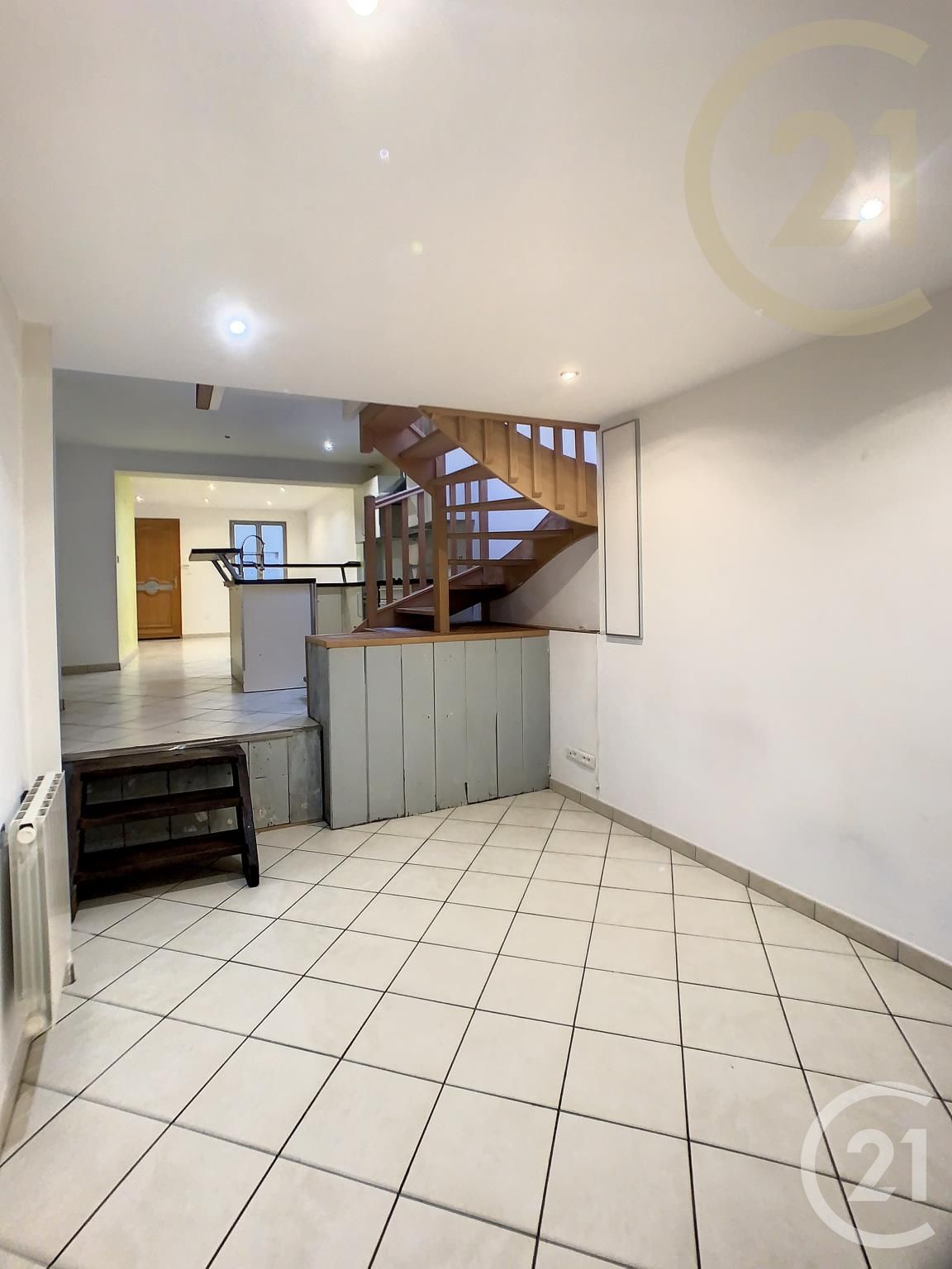 maison à louer - 3 pièces - 80.21 m2 - COMPIEGNE - Miniature 4