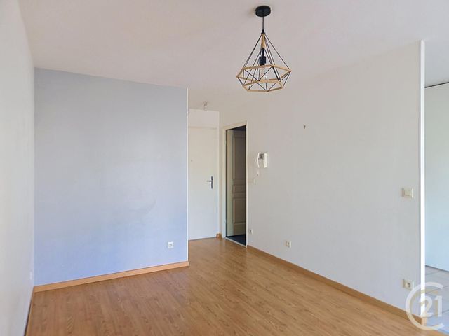 Appartement F1 à louer - 1 pièce - 27.68 m2 - COMPIEGNE - 60 - PICARDIE - Century 21 Infinity