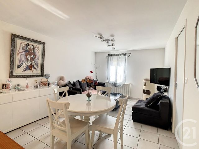 Appartement F2 à louer - 2 pièces - 43.52 m2 - MONCHY HUMIERES - 60 - PICARDIE - Century 21 Infinity