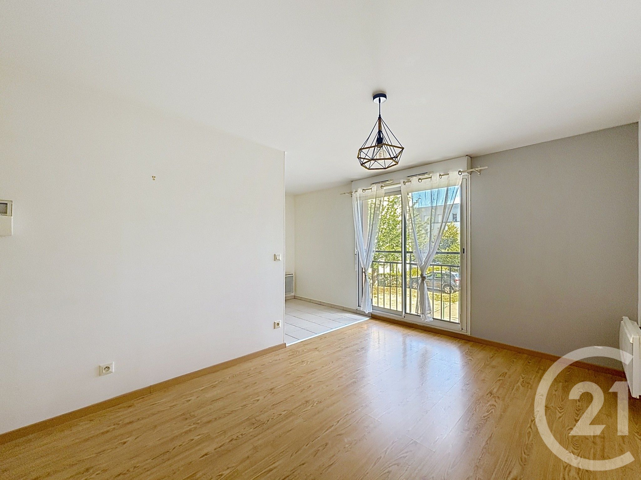 Appartement F1 à vendre - 1 pièce - 27.68 m2 - COMPIEGNE - Photo 1