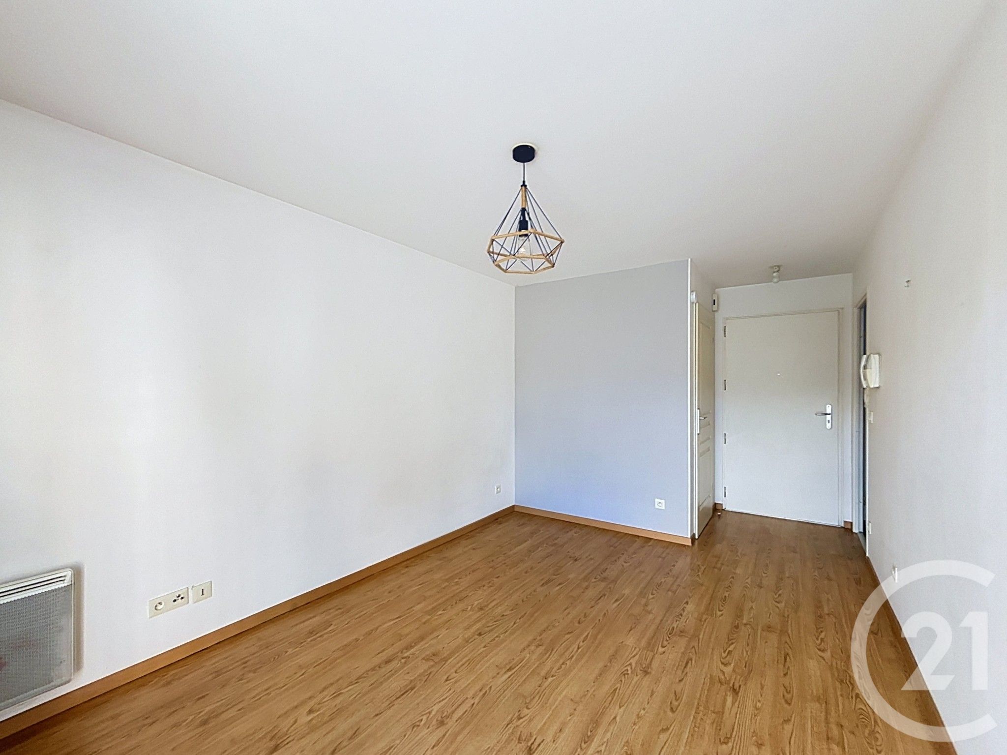 Appartement F1 à vendre - 1 pièce - 27.68 m2 - COMPIEGNE - Miniature 2