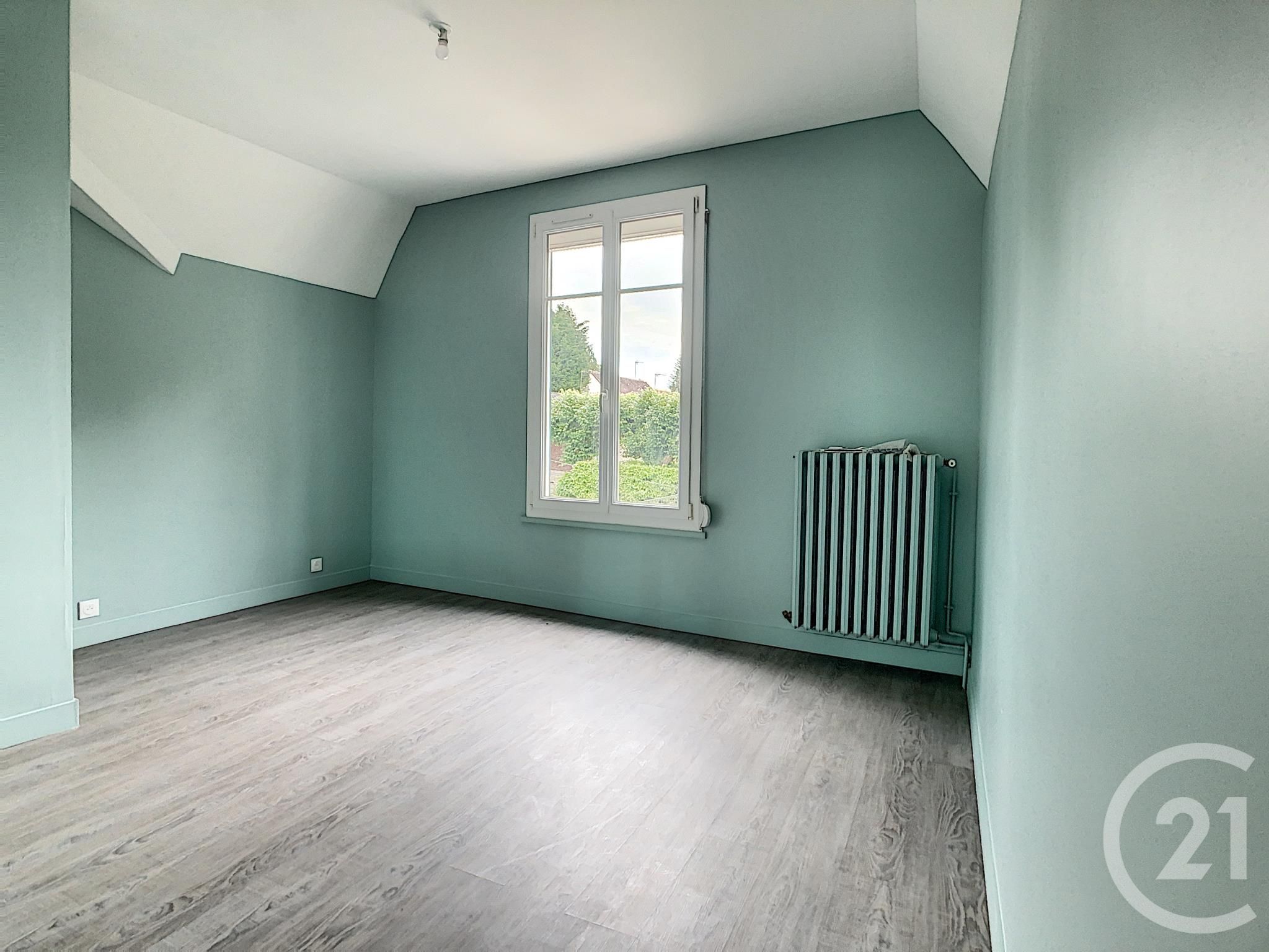 Appartement à louer - 3 pièces - 75.0 m2 - CHOISY AU BAC - Miniature 5