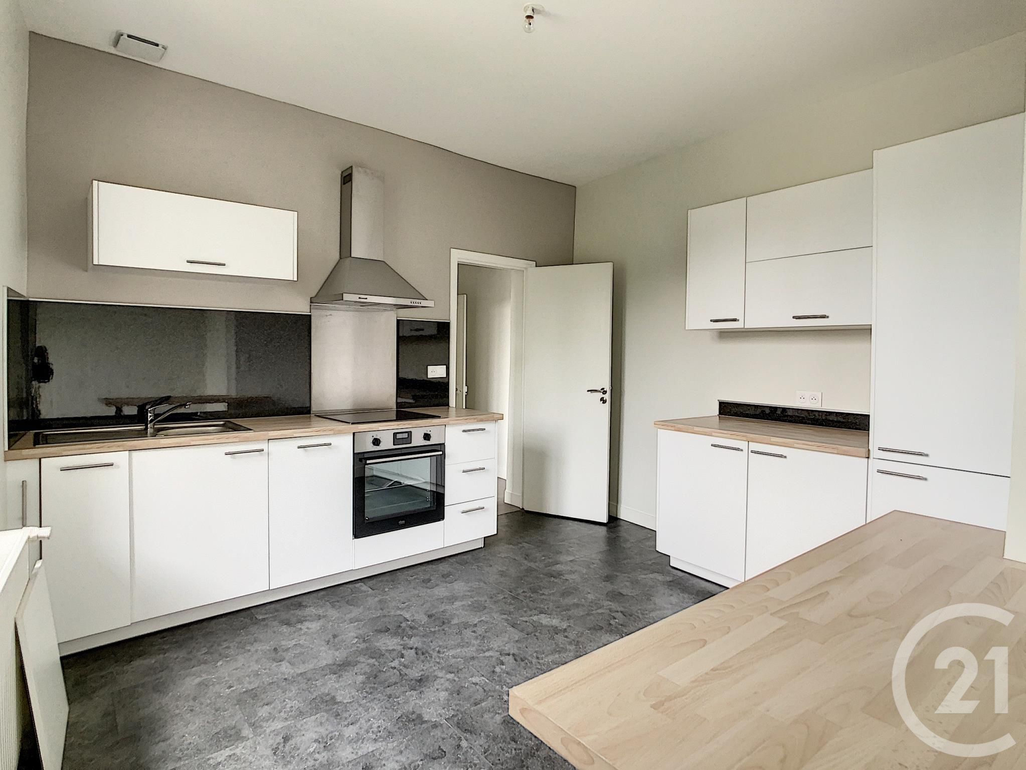 Appartement à louer - 3 pièces - 75.0 m2 - CHOISY AU BAC - Miniature 3