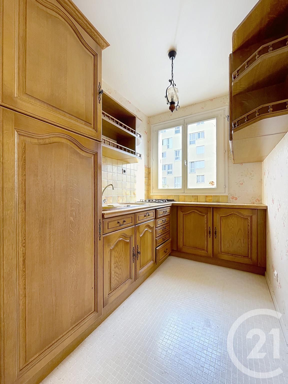 Appartement T2 à vendre - 2 pièces - 48.82 m2 - COMPIEGNE - Miniature 2