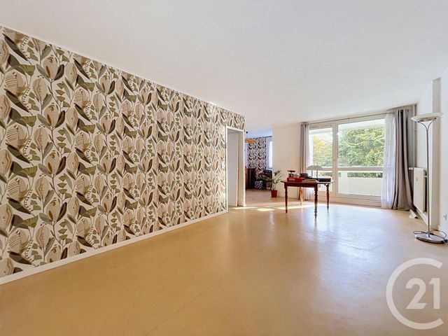 Appartement F4 à vendre - 4 pièces - 84.35 m2 - COMPIEGNE - 60 - PICARDIE - Century 21 Infinity