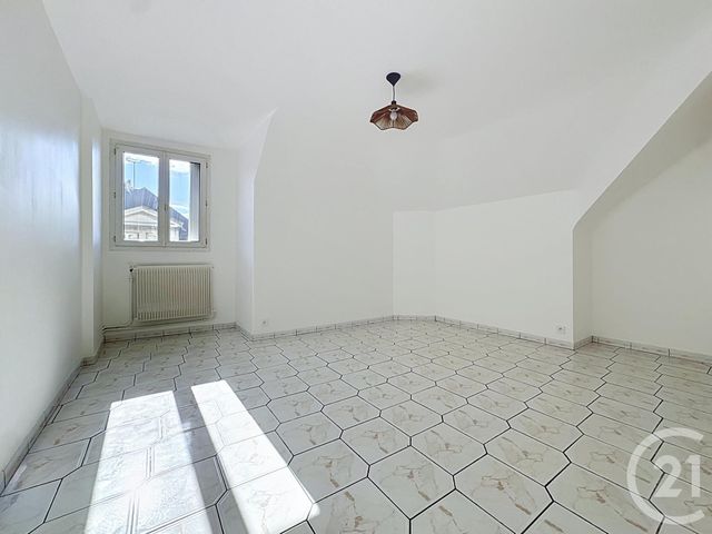 Appartement F3 à vendre - 3 pièces - 74.4 m2 - COMPIEGNE - 60 - PICARDIE - Century 21 Infinity