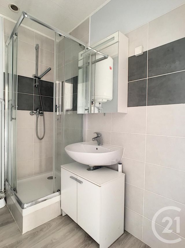 Appartement à louer - 2 pièces - 40.86 m2 - VERBERIE - 60 - PICARDIE - Century 21 Infinity