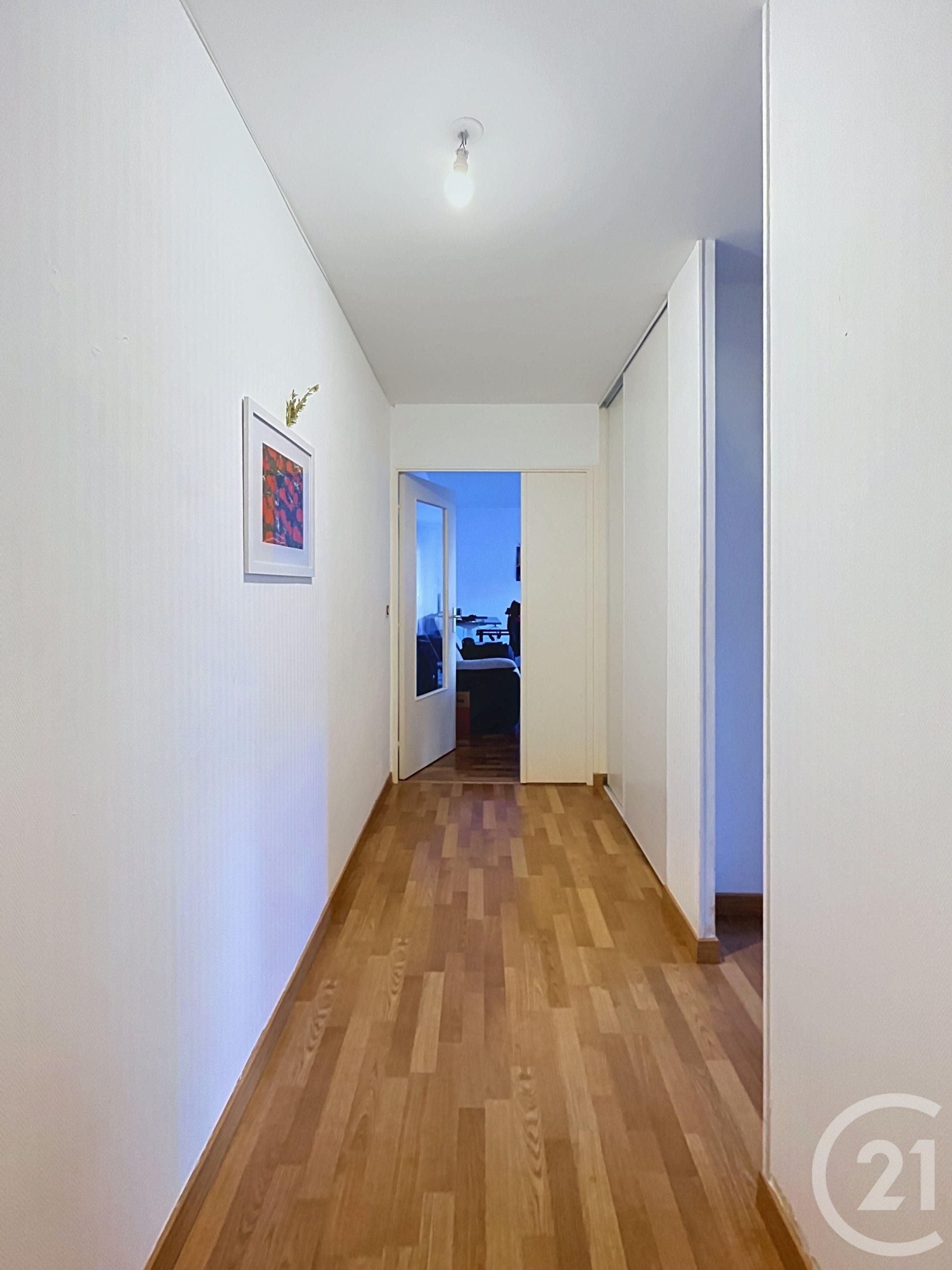 Appartement F2 à louer - 2 pièces - 52.01 m2 - COMPIEGNE - Miniature 5