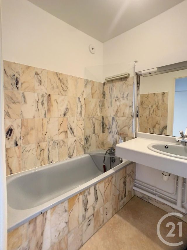 Appartement F2 à louer - 2 pièces - 52.01 m2 - COMPIEGNE - 60 - PICARDIE - Century 21 Infinity