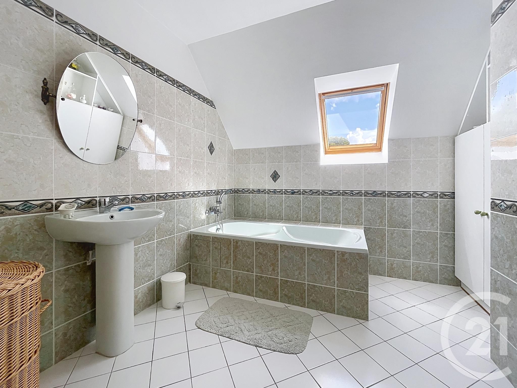 maison à vendre - 8 pièces - 185.0 m2 - LE MEUX - Miniature 11