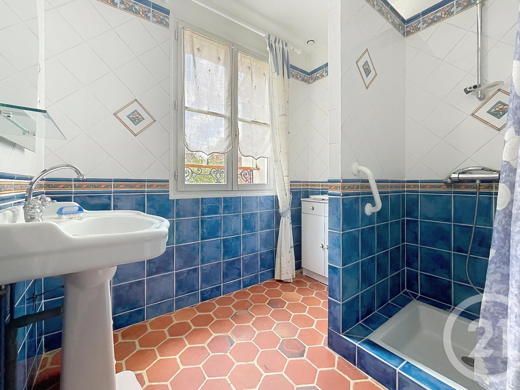 maison à vendre - 8 pièces - 185.0 m2 - LE MEUX - Miniature 9