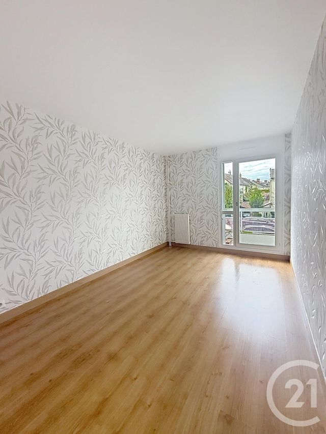 Appartement F4 à vendre - 4 pièces - 94.06 m2 - MARGNY LES COMPIEGNE - 60 - PICARDIE - Century 21 Infinity