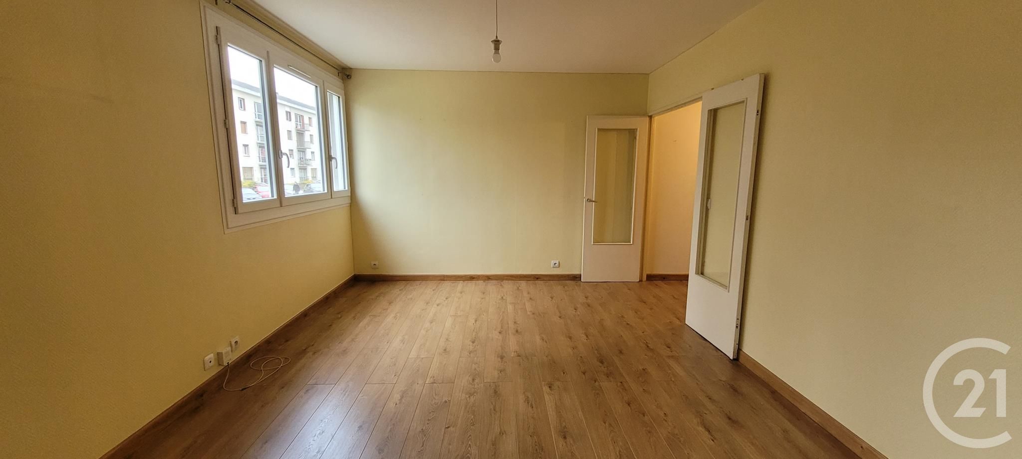 Appartement F2 bis à louer - 2 pièces - 63.03 m2 - COMPIEGNE - Miniature 3