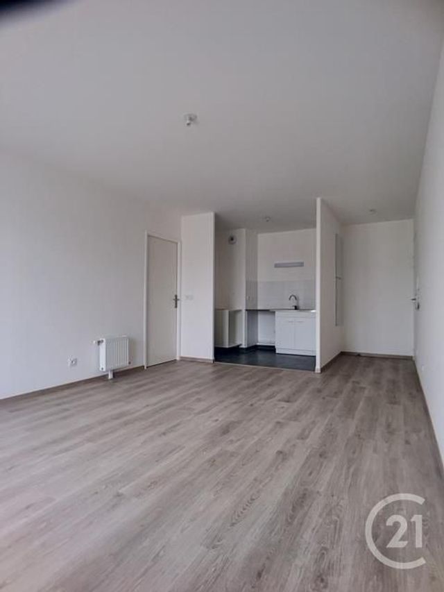 Appartement F3 à louer - 3 pièces - 60.05 m2 - MARGNY LES COMPIEGNE - 60 - PICARDIE - Century 21 Infinity