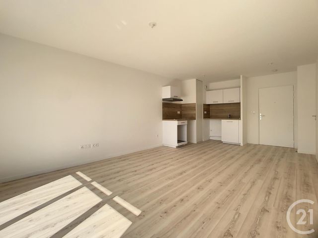 Appartement F2 à louer - 2 pièces - 50.09 m2 - COMPIEGNE - 60 - PICARDIE - Century 21 Infinity