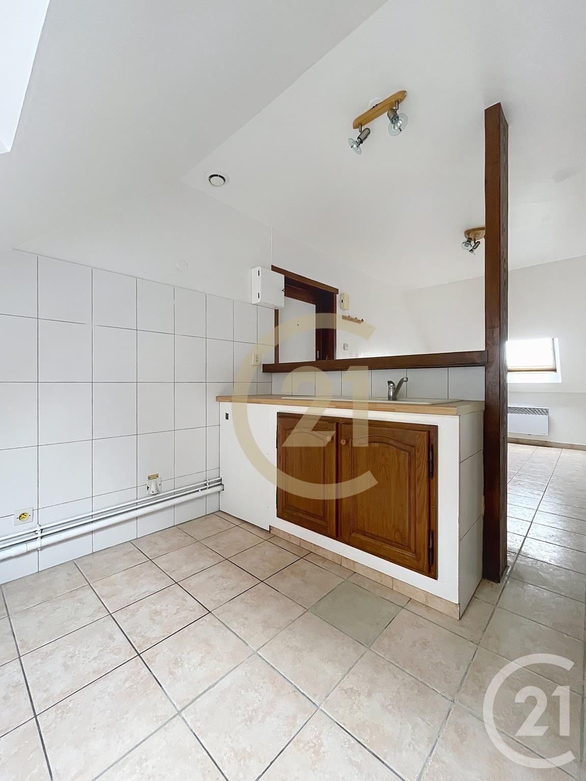 Appartement F3 à louer - 3 pièces - 41.44 m2 - PIERREFONDS - Miniature 2