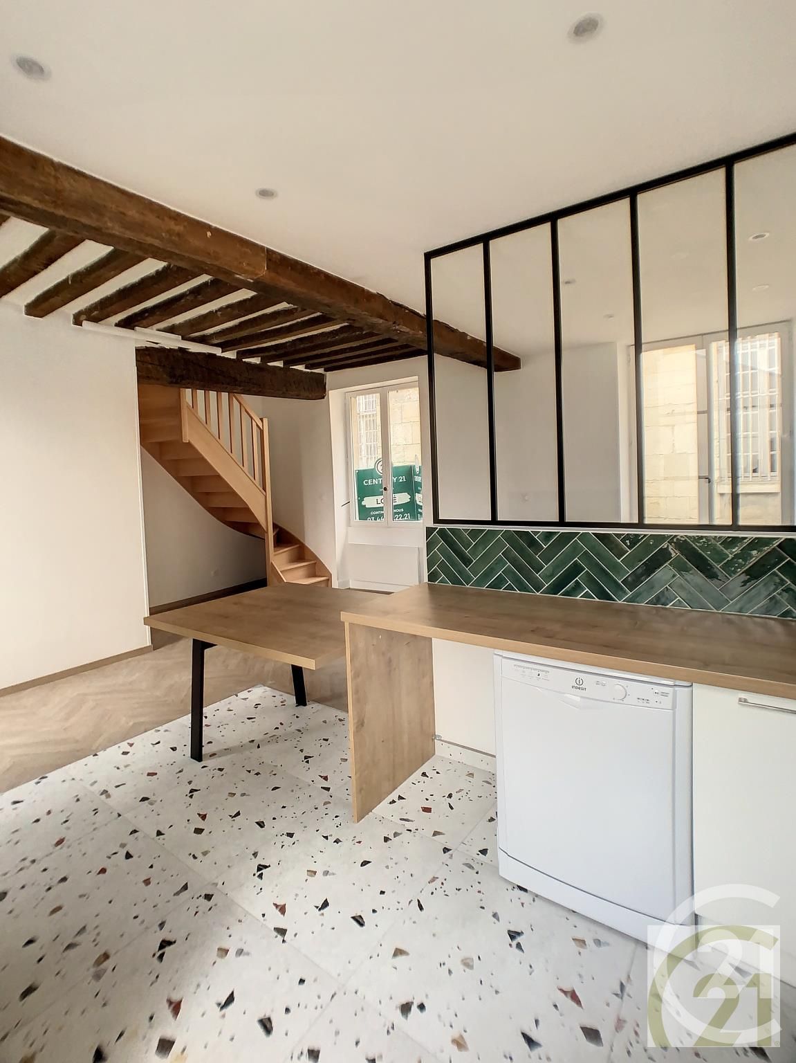 Appartement Duplex à louer - 2 pièces - 50.09 m2 - COMPIEGNE - Miniature 3