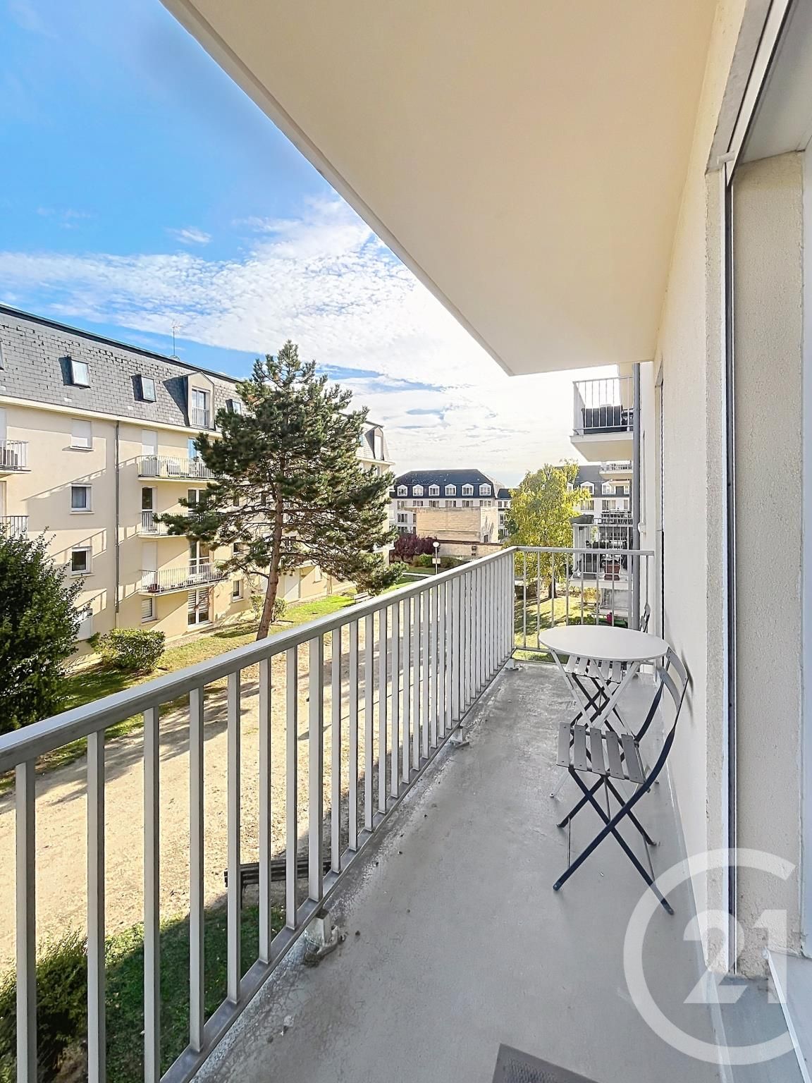 Appartement F3 à louer - 3 pièces - 65.52 m2 - COMPIEGNE - Miniature 3