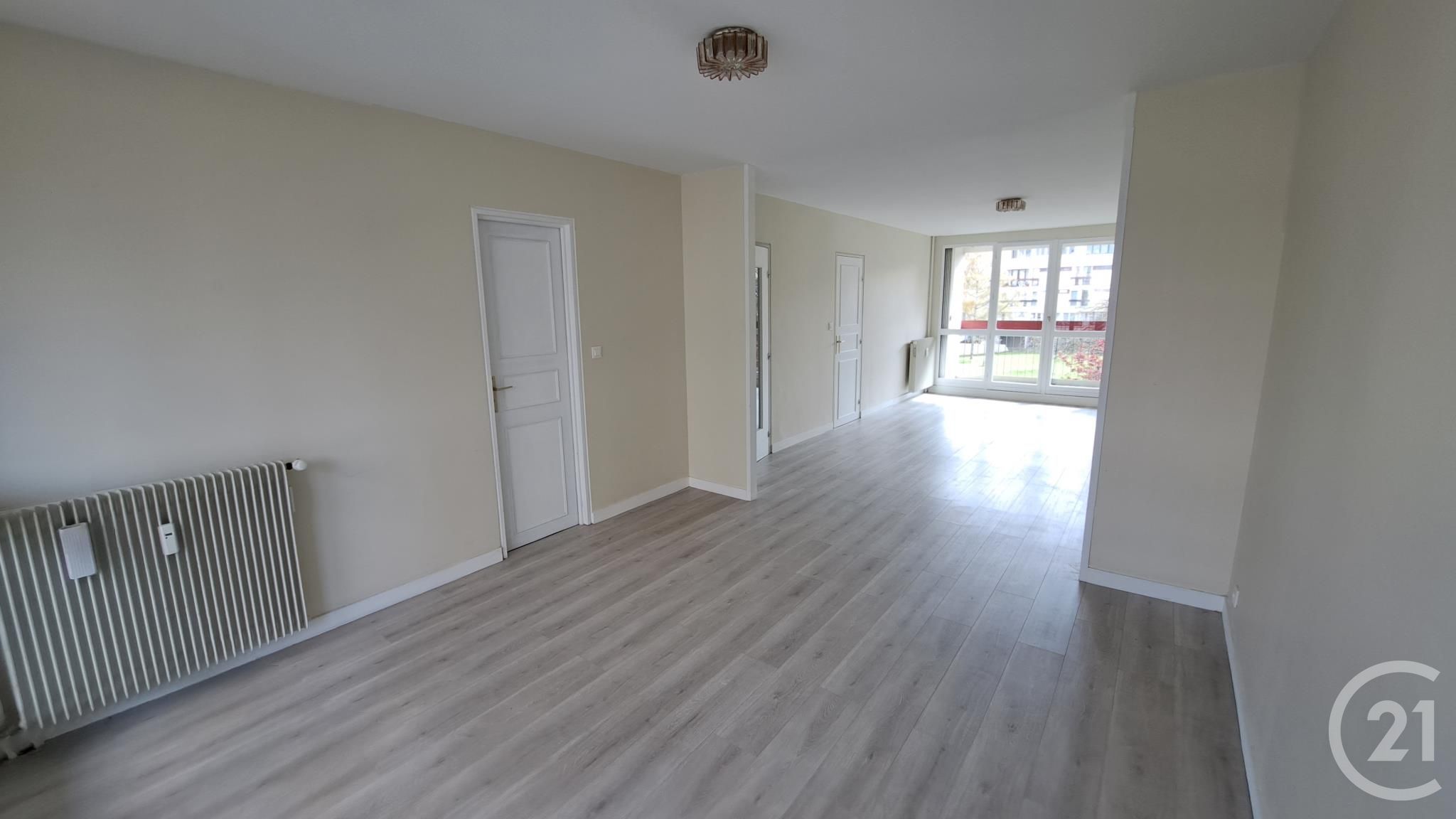 Appartement F5 à louer - 5 pièces - 96.97 m2 - COMPIEGNE - Miniature 2