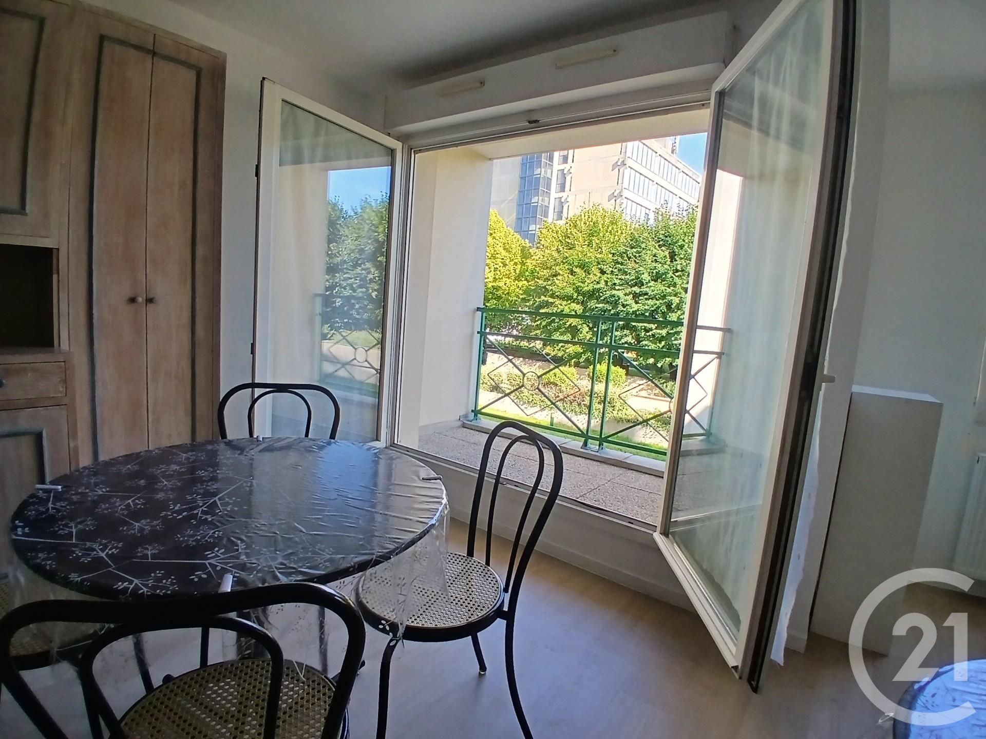 Appartement F2 à louer - 2 pièces - 49.11 m2 - COMPIEGNE - Miniature 4