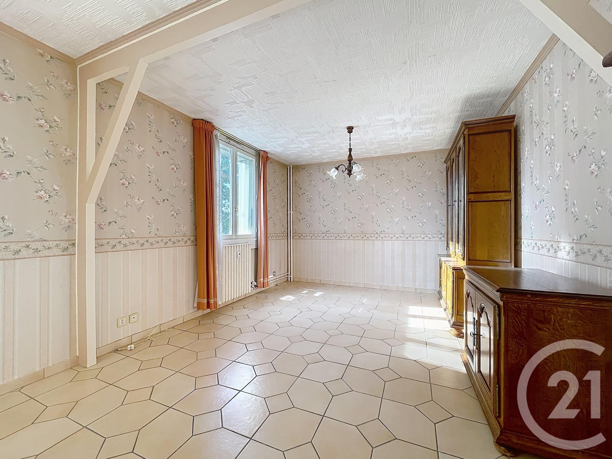 Appartement T3 à vendre - 3 pièces - 83.11 m2 - COMPIEGNE - Miniature 2