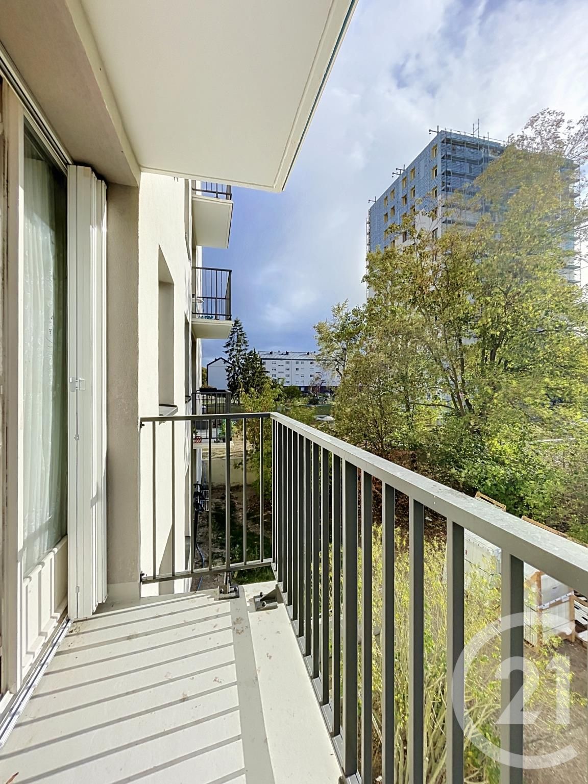 Appartement T3 à vendre - 3 pièces - 83.11 m2 - COMPIEGNE - Miniature 4