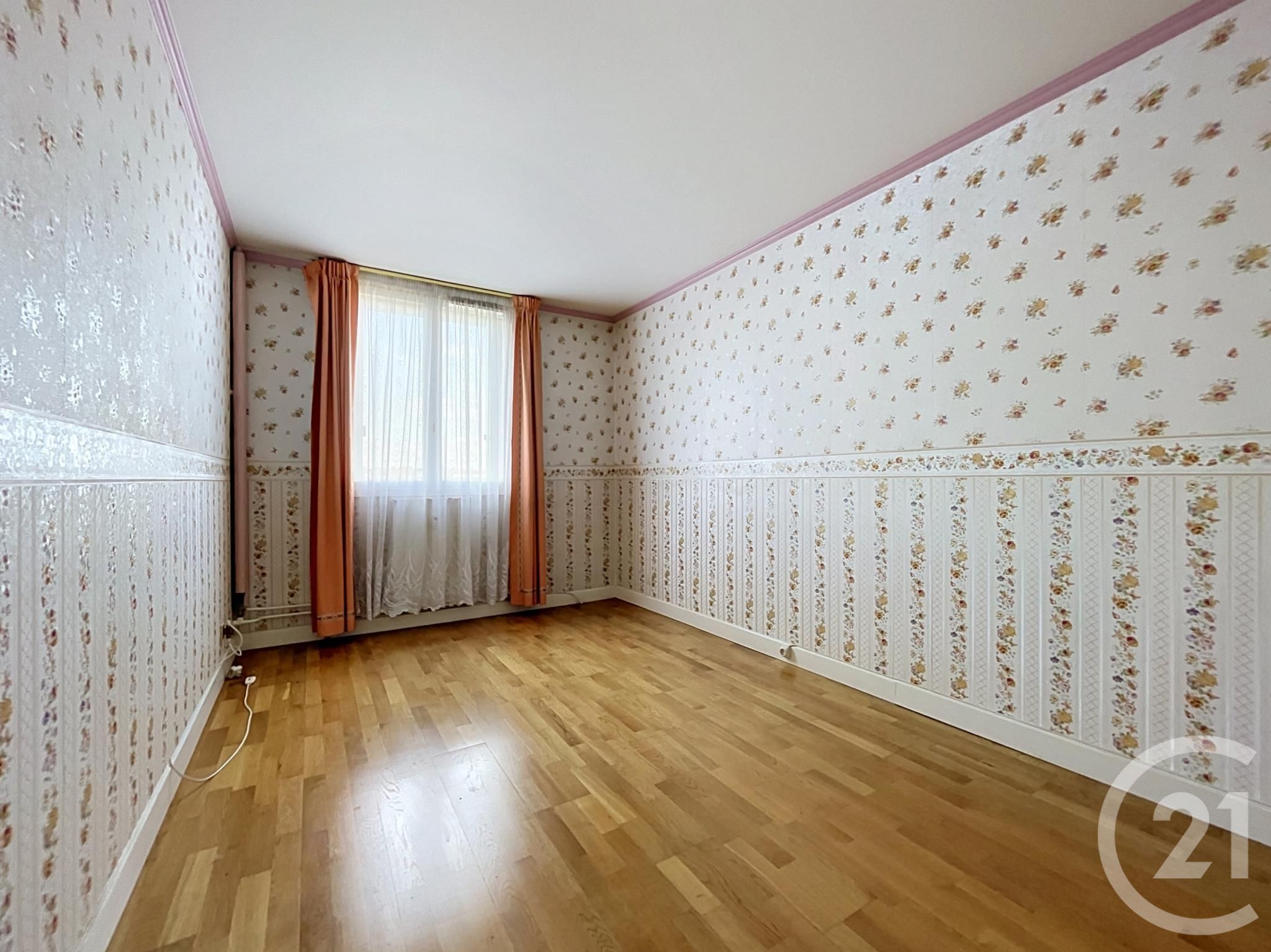Appartement T3 à vendre - 3 pièces - 83.11 m2 - COMPIEGNE - Miniature 8
